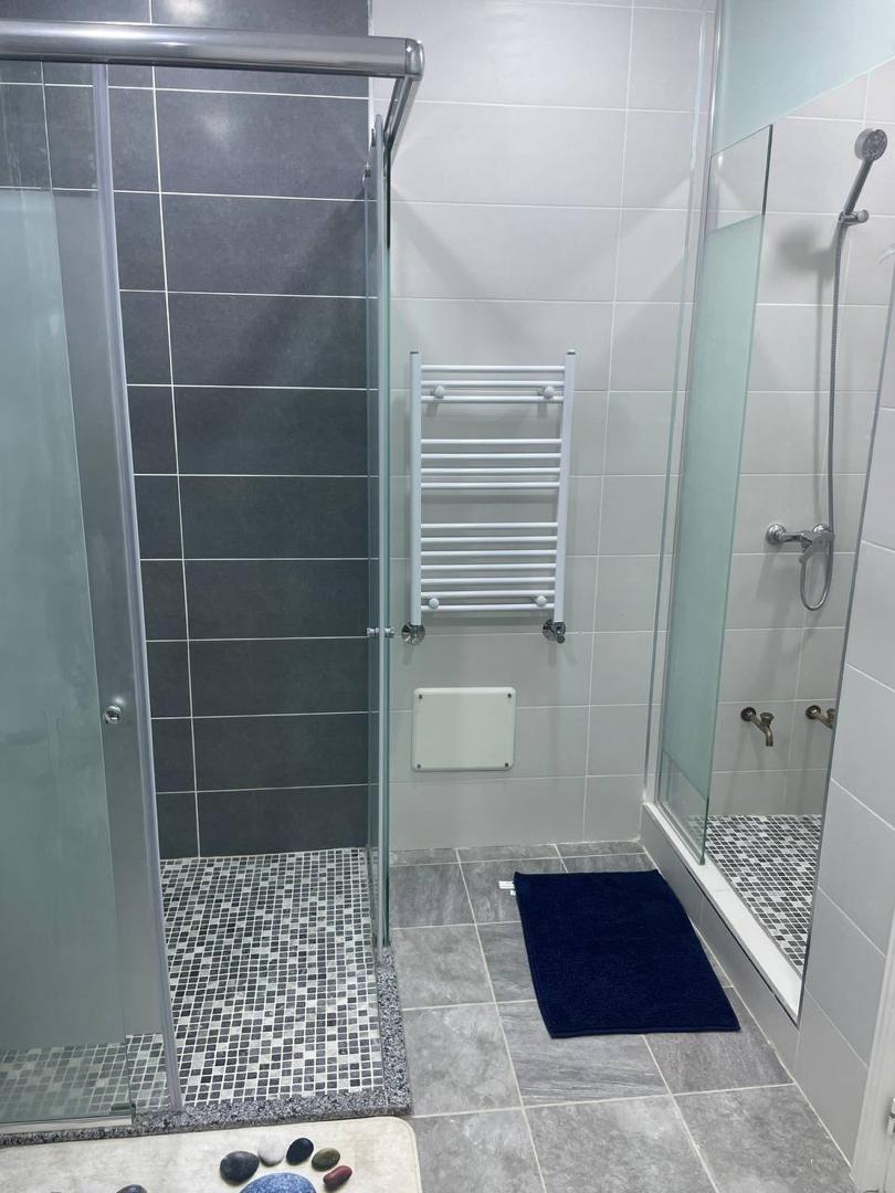 Salle de bain douche double mosaique