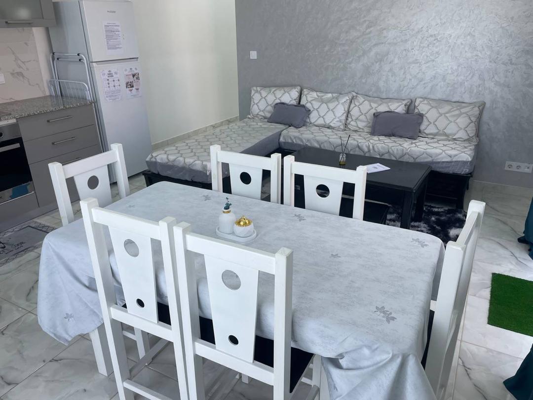 Salon table a manger canape