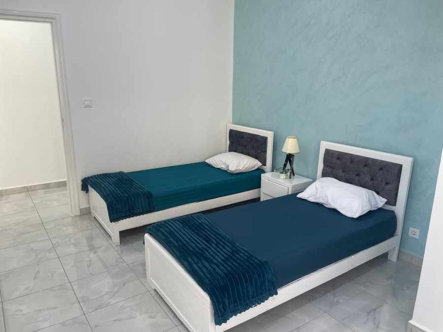 Chambre detail couverture bleue