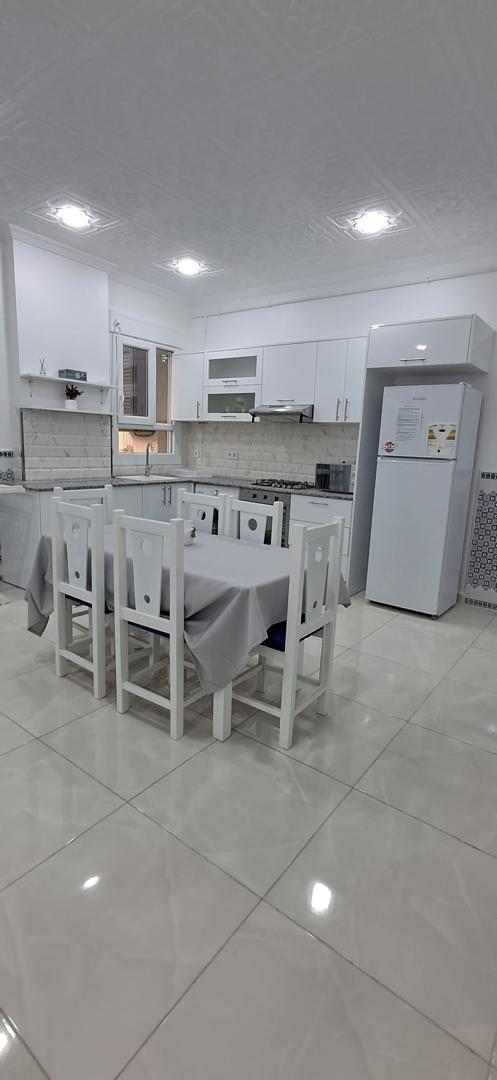 Cuisine blanche equipee